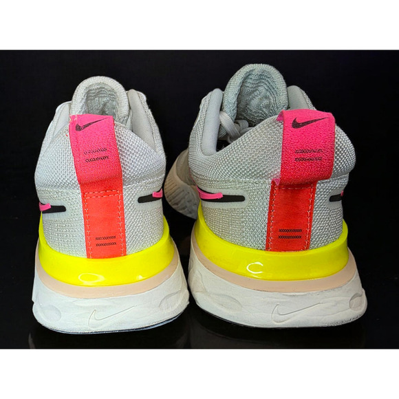 Nike Men's React Infinity Run Flyknit 2 White Running Shoes DJ5395-100 Size 9 - Picture 6 of 11